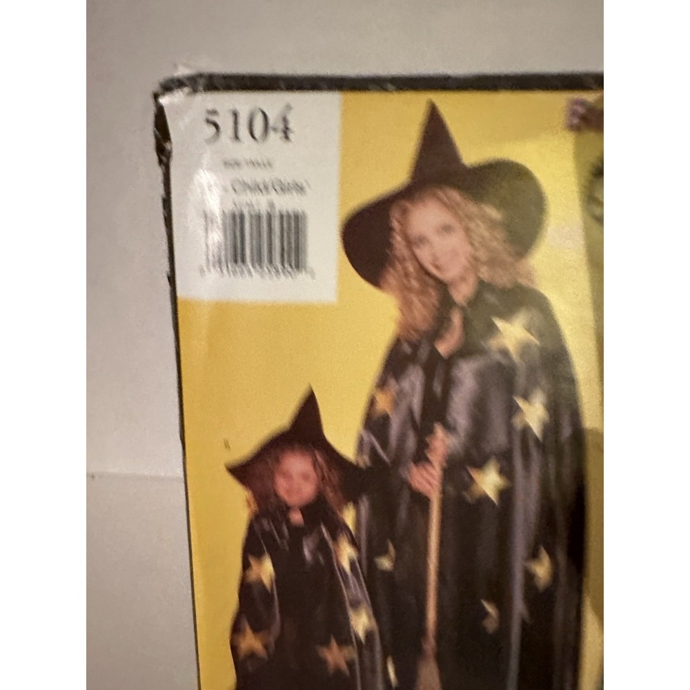 Uncut Child's No Sew Witches Cape & Hat Costume Size 4-14 Butterick 5104